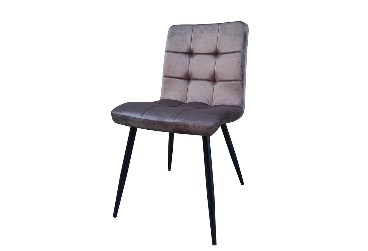 Απεικονίζεται γωνιακή λήψη της καρέκλας.